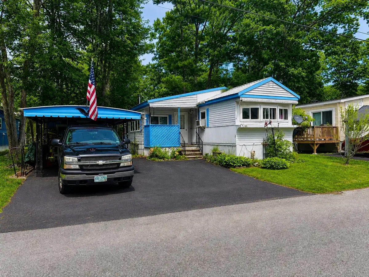 519 Canterbury Drive, Exeter, NH 03833 - #1