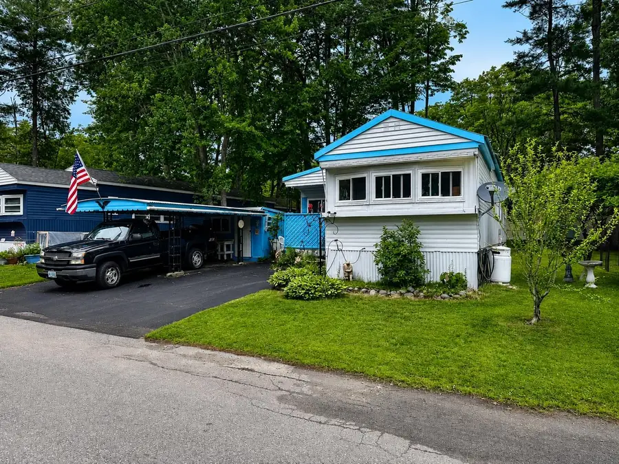 519 Canterbury Drive, Exeter, NH 03833 - #2