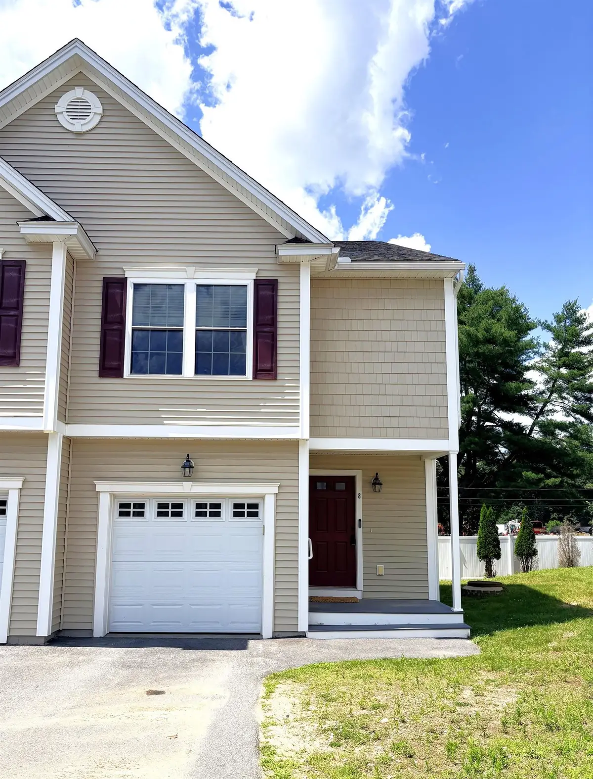 8 Cranberry Way, Manchester, NH 03109 - #1
