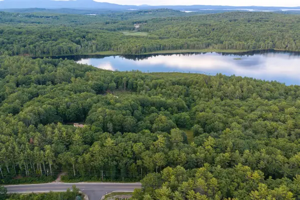 1385 Meredith Center Road, Laconia, NH 03246