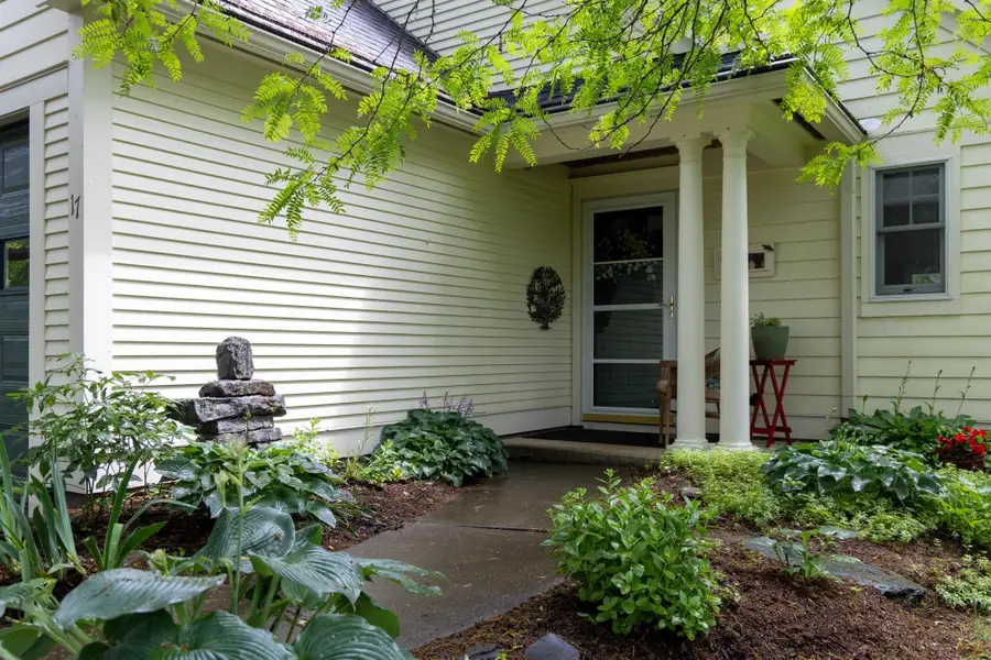 17 Eastman Farm Road, Burlington, VT 05408 - #2