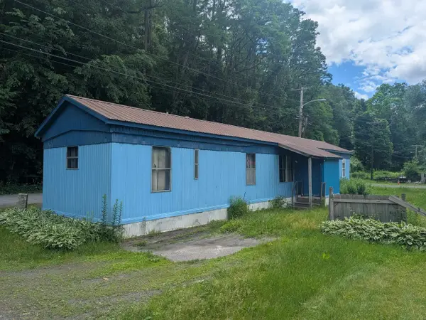 8 Great Meadows Park, Charlestown, NH 03603