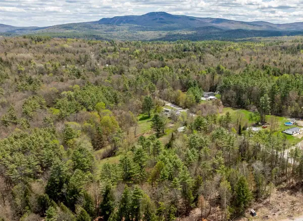 Bradford Road, Newport, NH 03773