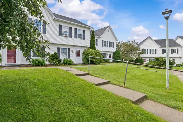 423 Westview Circle, Williston, VT 05495