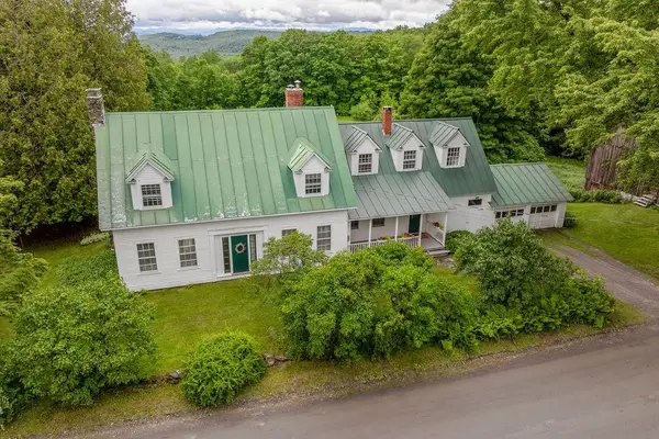 1051 Cross Road, Strafford, VT 05072