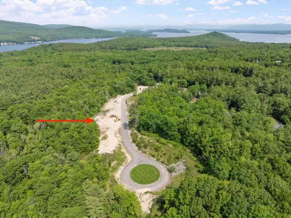 10 Jaytee Drive #5, Alton, NH 03809