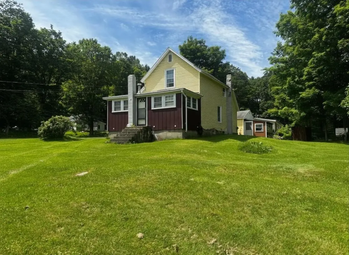 2875 East Street, Clarendon, VT 05759 - #1