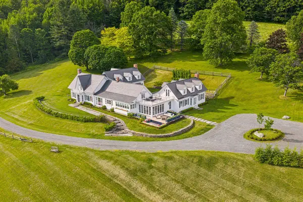 3147 Mount Hunger Road, Barnard, VT 05091