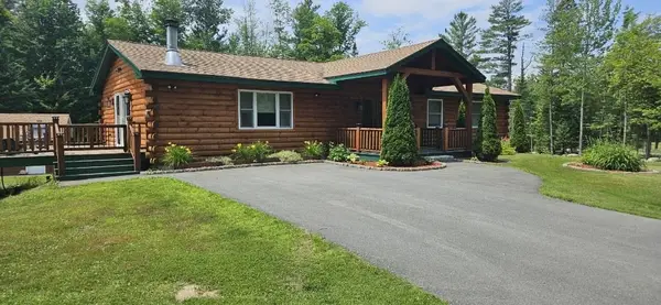 6 Woodthrush Acres Road, Whitefield, NH 03598