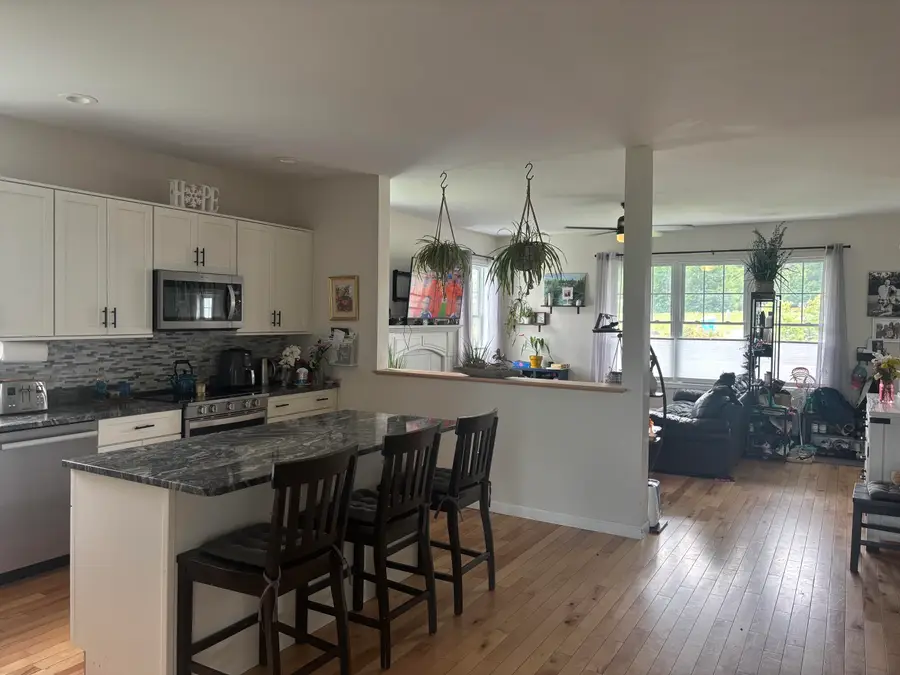 2 White Birch Lane, West Lebanon, NH 03784 - #3
