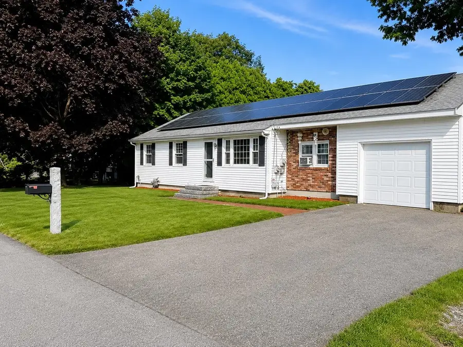 3 Sioux Avenue, Nashua, NH 03063 - #2