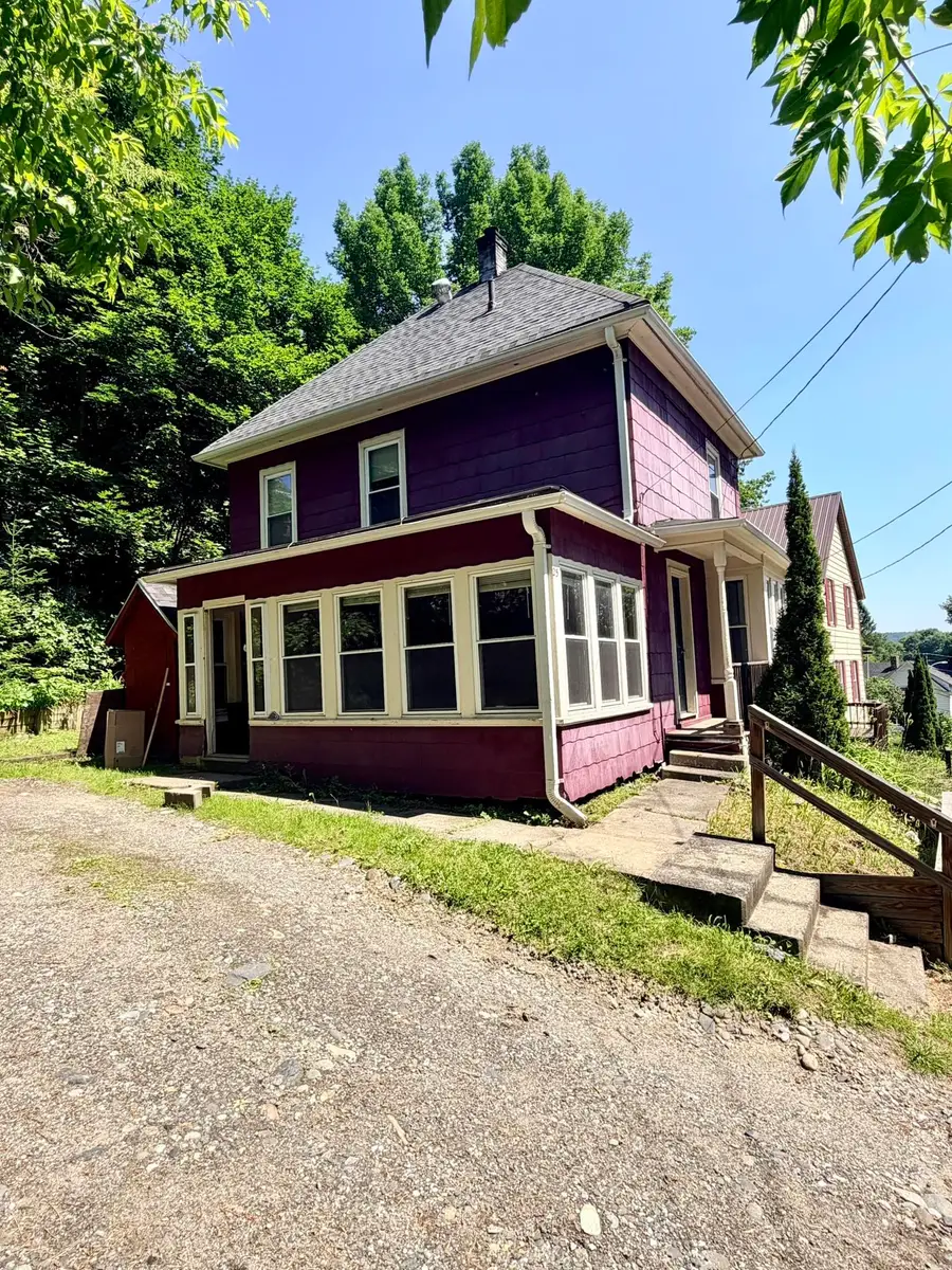 25 Clark Street, Newport, VT 05855 - #2