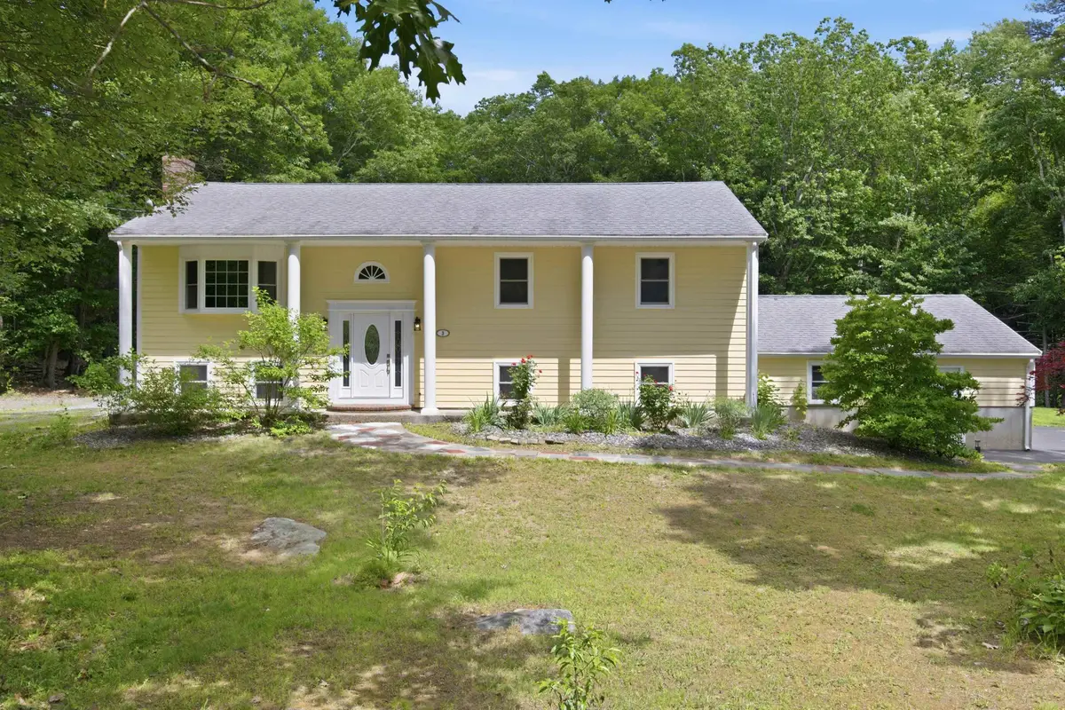 3 Ridgewood Drive, Kingston, NH 03848 - #1