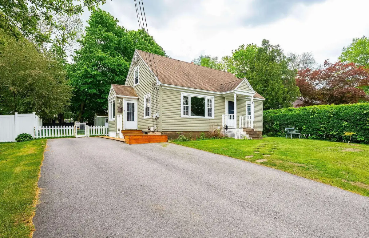 6 Howe Street, Rochester, NH 03867 - #1