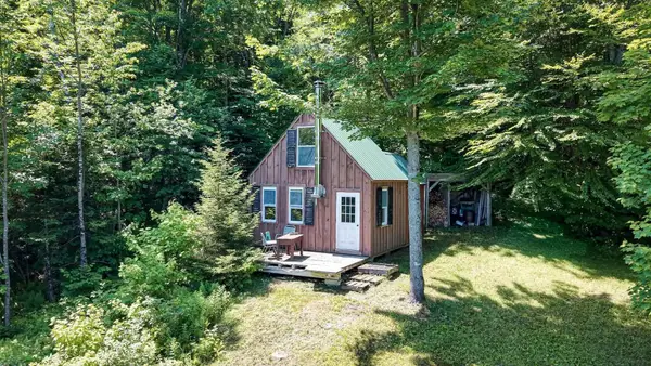 801 Red Schoolhouse Road, Wheelock, VT 05851