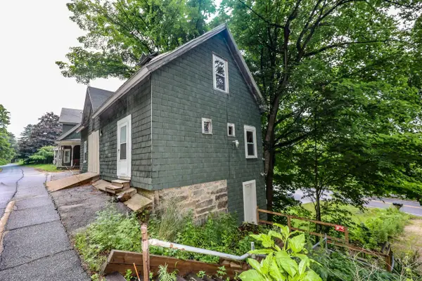 449 W. River Road, Hooksett, NH 03106
