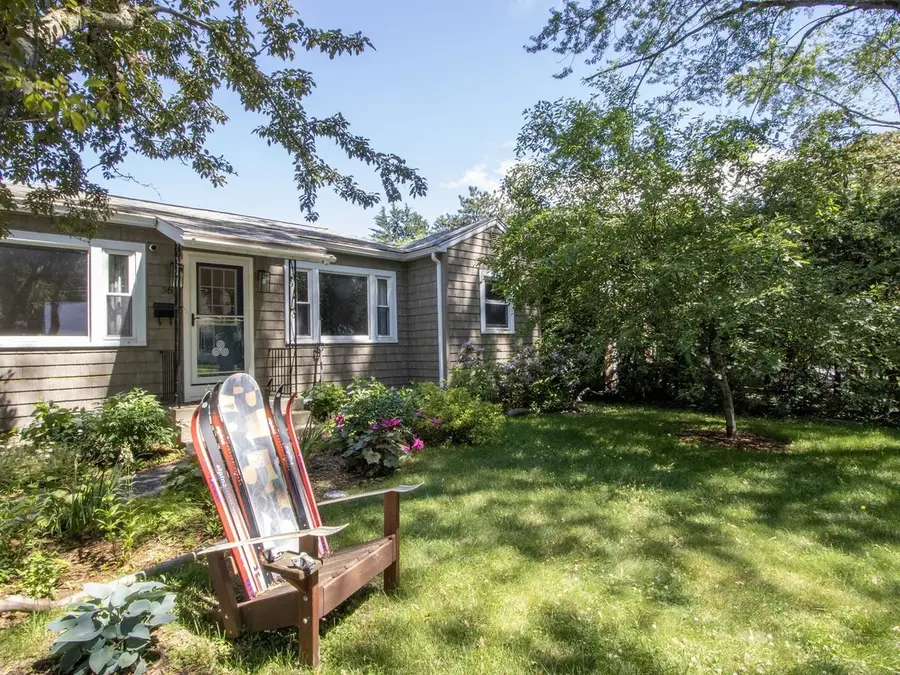 36 Elsom Parkway, South Burlington, VT 05403 - #3