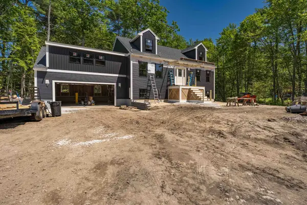 73 Spruce Road, Middleton, NH 03887