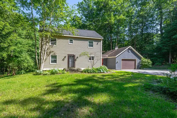 560 New Ireland Road, Manchester, VT 05255