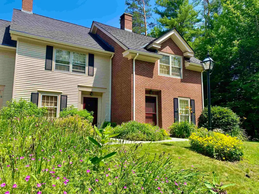121 Townhouse Way #24, Woodstock, VT 05091 - #2