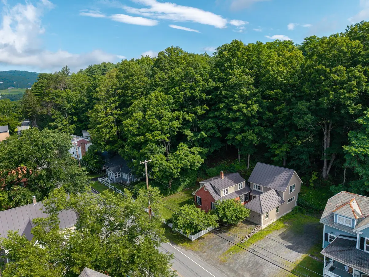 2039 Quechee Main Street, Hartford, VT 05047 - #1