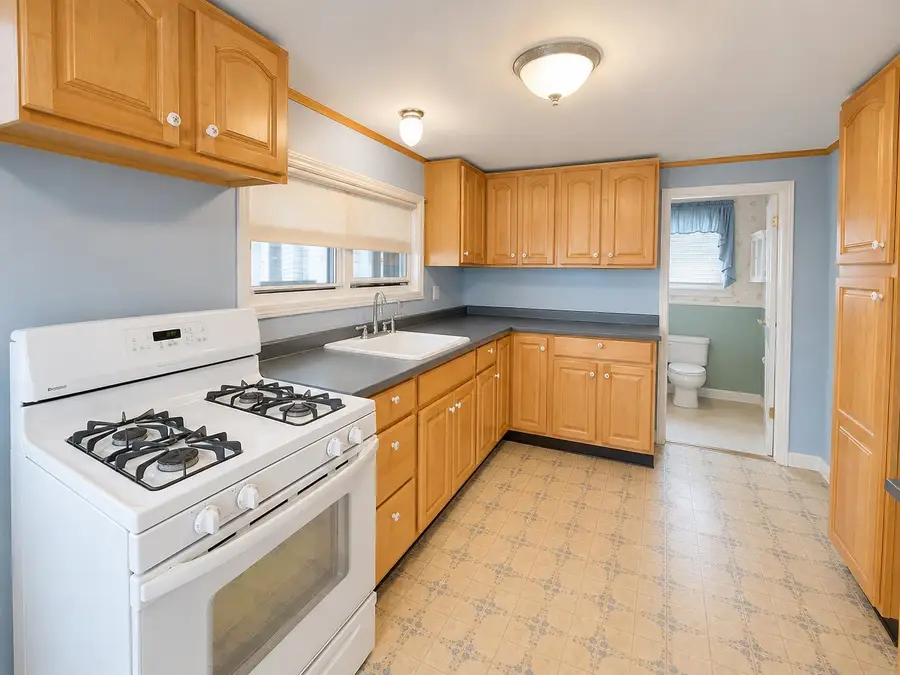 26 W. Shore Drive, Raymond, NH 03077 - #3