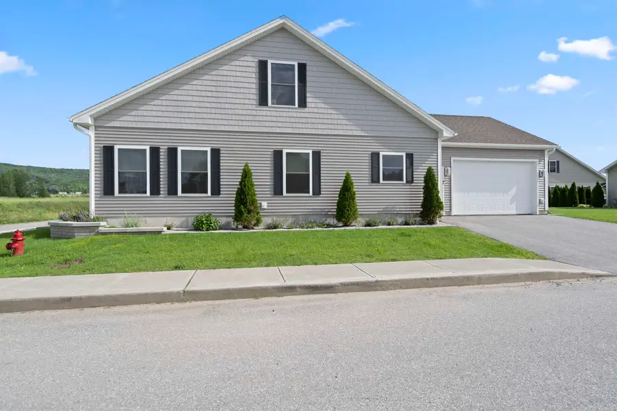 978 Franklin Park West, Saint Albans, VT 05478 - #2