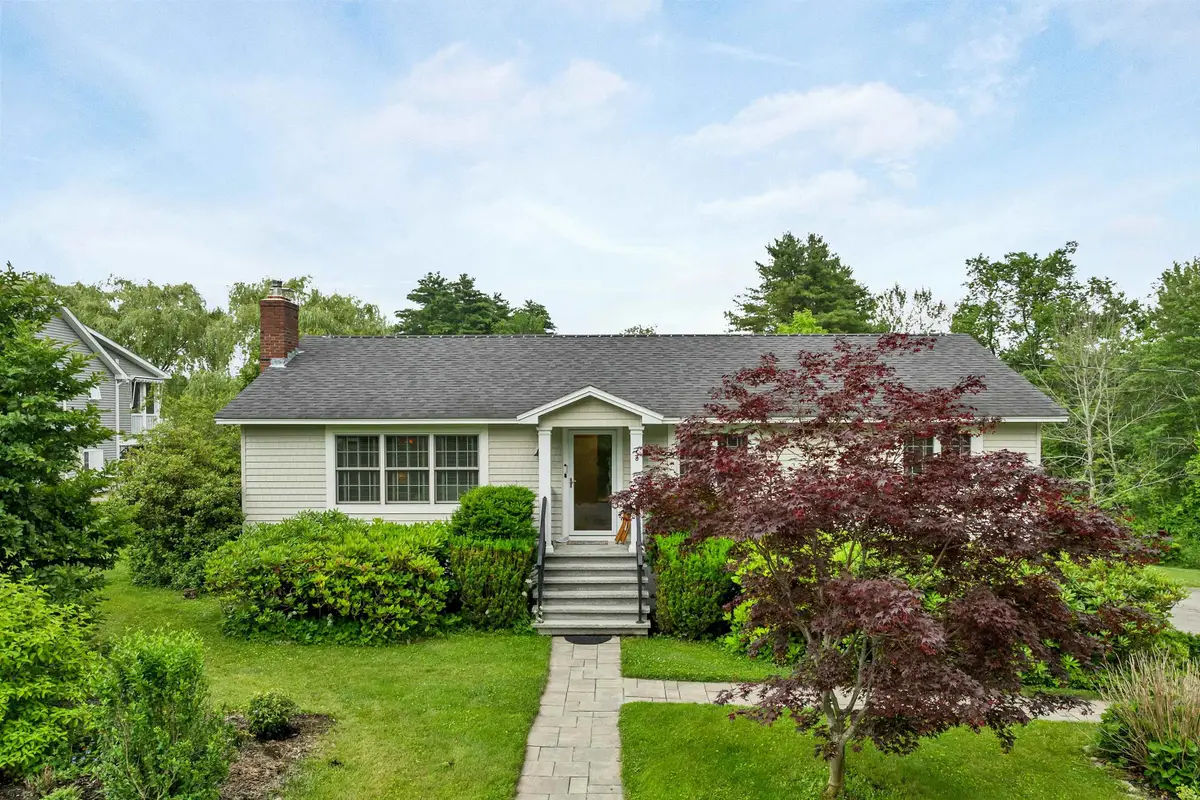 6 Bassett Road, Wolfeboro, NH 03894 - #1