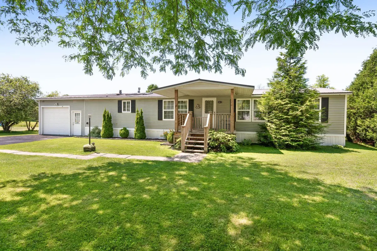 13 Michelle Drive, Saint Albans, VT 05478 - #1