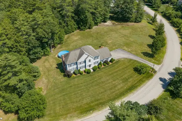17 Thurston Drive, Lee, NH 03861