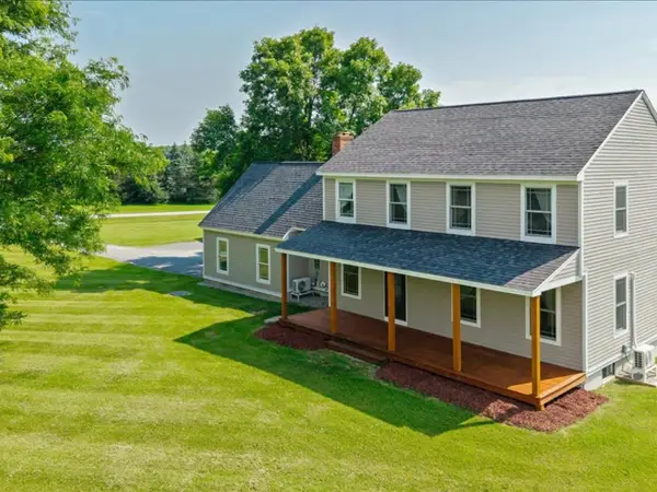 32 Eastry Court, Charlotte, VT 05445