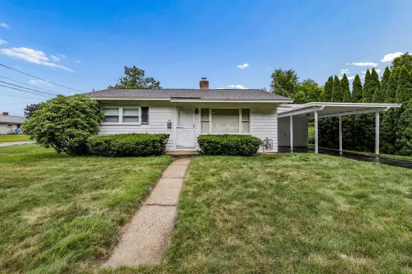 26 Rundlett Street, Concord, NH 03301