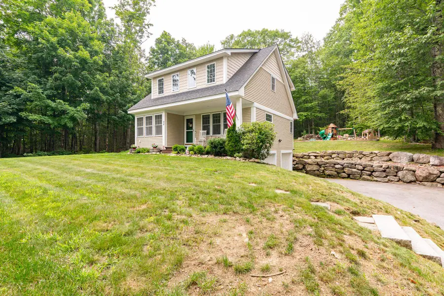 94 High Meadows Drive, Deerfield, NH 03037 - #3