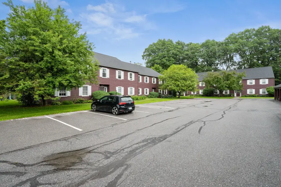 140 North Twin Oaks Terrace, South Burlington, VT 05403 - #2