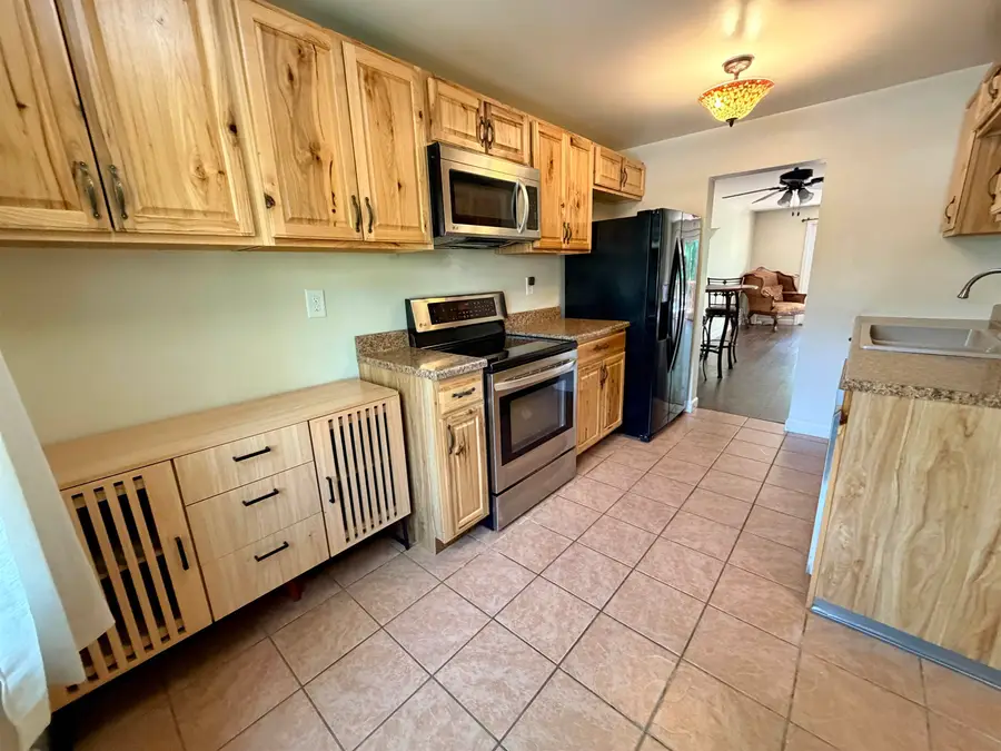 208 Bartemus Trail, Nashua, NH 03063 - #3