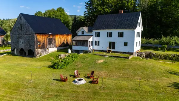1467 Brownfield Road, Conway, NH 03813