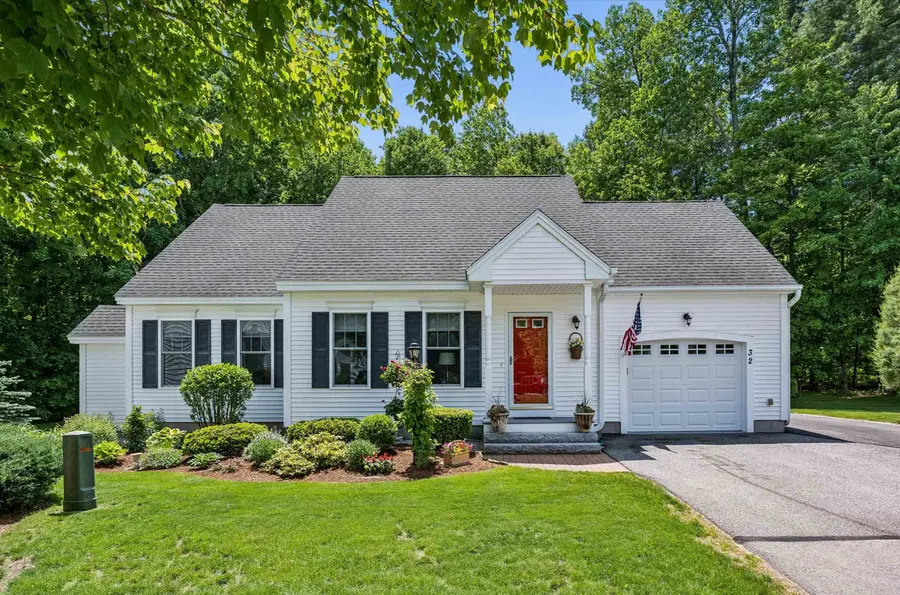 32 Peacock Brook Lane, Amherst, NH 03031 - #2
