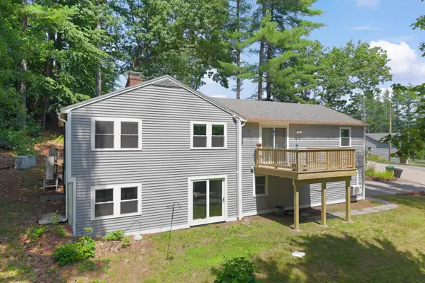 480 Woodlawn Ridge Road, Pembroke, NH 03275