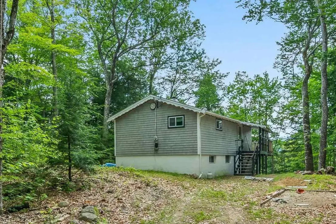 140 Alpstrausse, Intervale, NH 03845 - #1