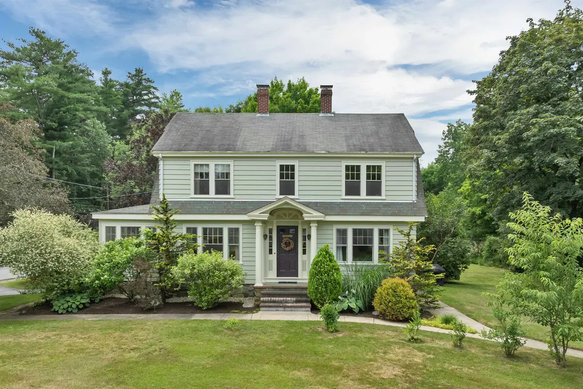 23 West Main Street, Newton, NH 03859 - #1