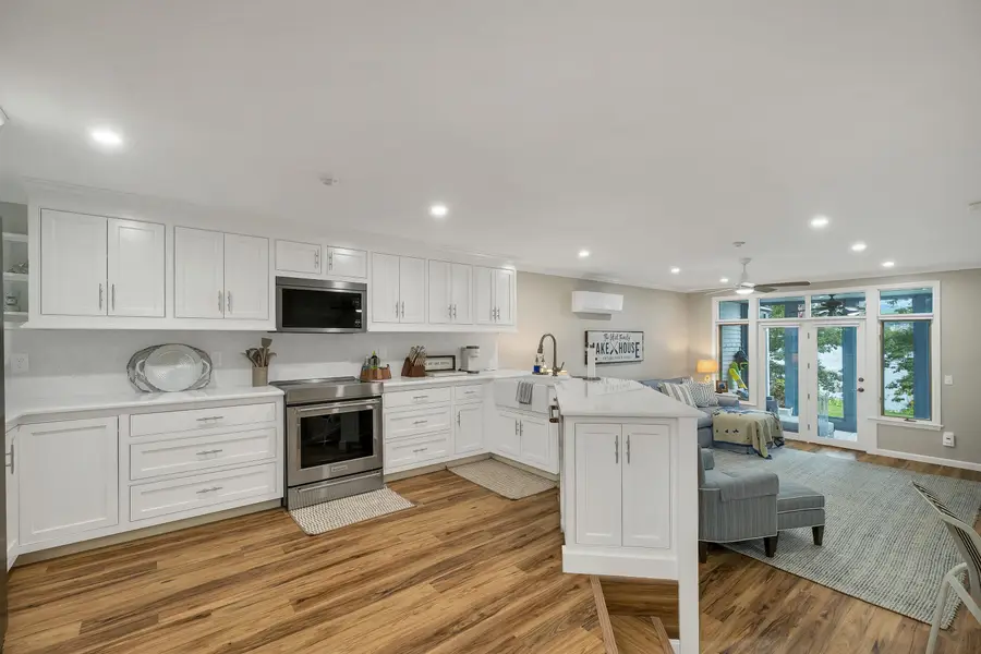738 Weirs Boulevard, Laconia, NH 03246 - #2