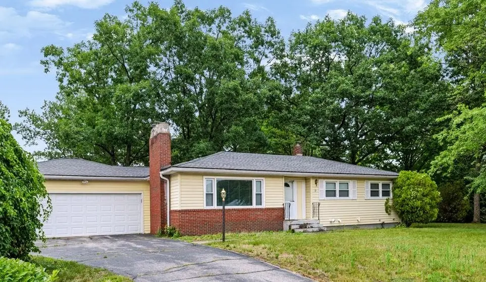 12 Wheaton Drive, Nashua, NH 03063 - #1