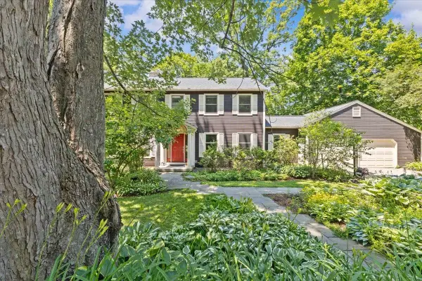240 South Cove Road, Burlington, VT 05401
