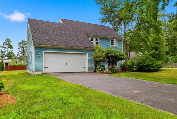 59 Peterson Circle, Concord, NH 03303