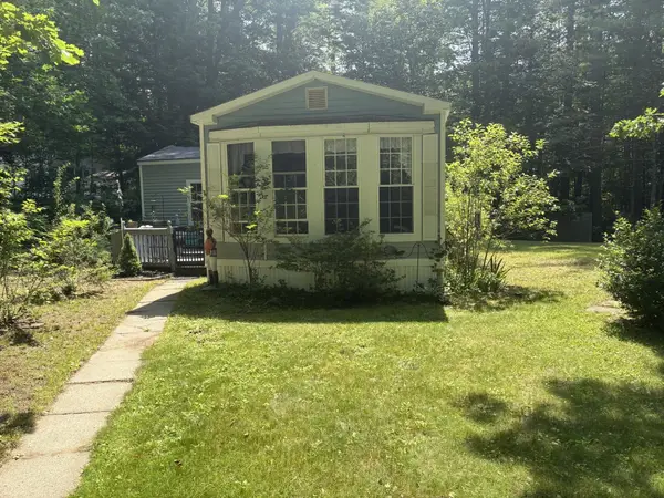 3 Bayberry Lane, Wolfeboro, NH 03894