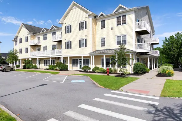 42 Severance Green #207, Colchester, VT 05446