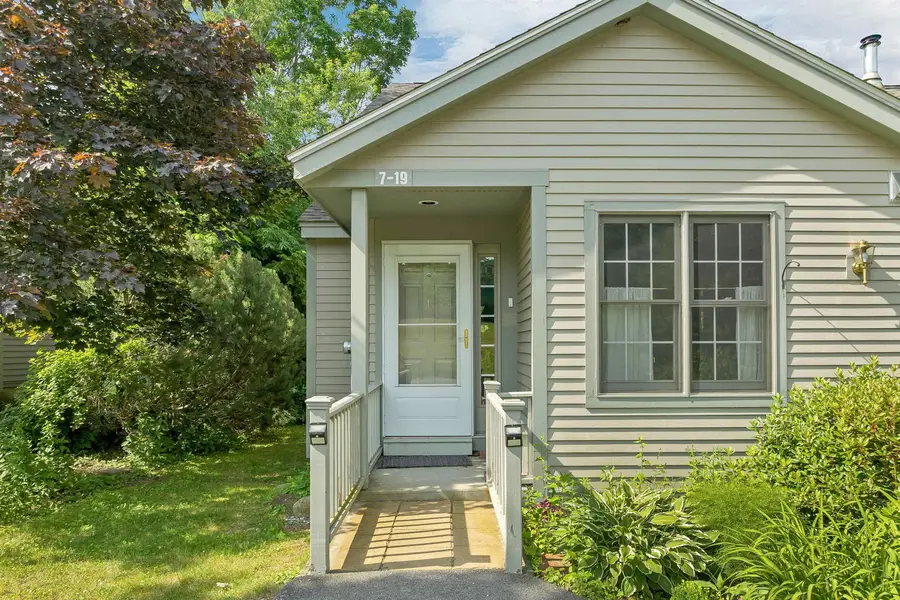 7 Troon Terrace #19, Holderness, NH 03245 - #2