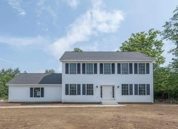 27 Brook View Road, Newport, NH 03773