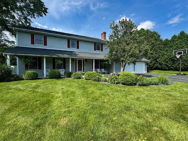17 Elmwood Drive, Rutland City, VT 05701