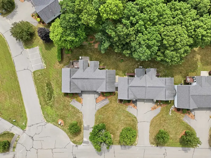 15 Rainbow Drive, Londonderry, NH 03053 - #2